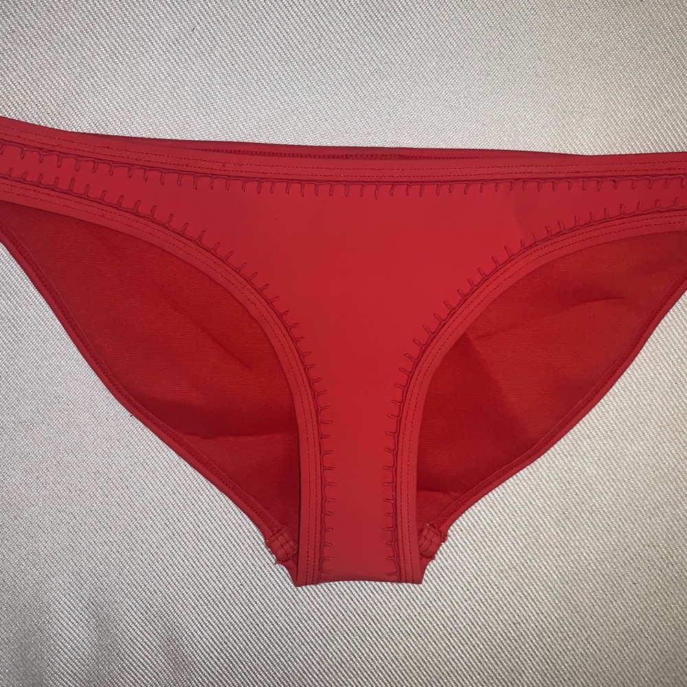 Red Triangle bathing suit - Picture 3 of 4
